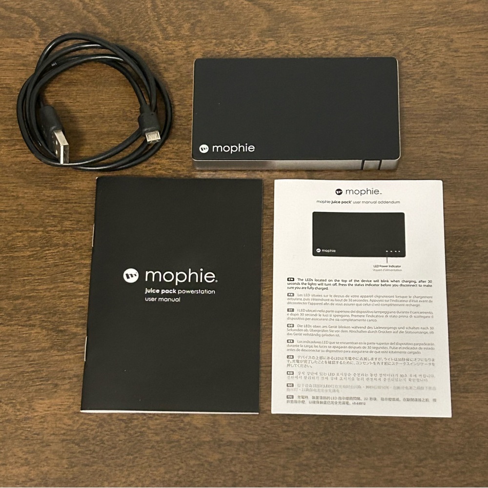 MOPHIE JUICE PACK POWERSTATION EXTERNAL BATTERY PHONE CHARGER 4000 mAh